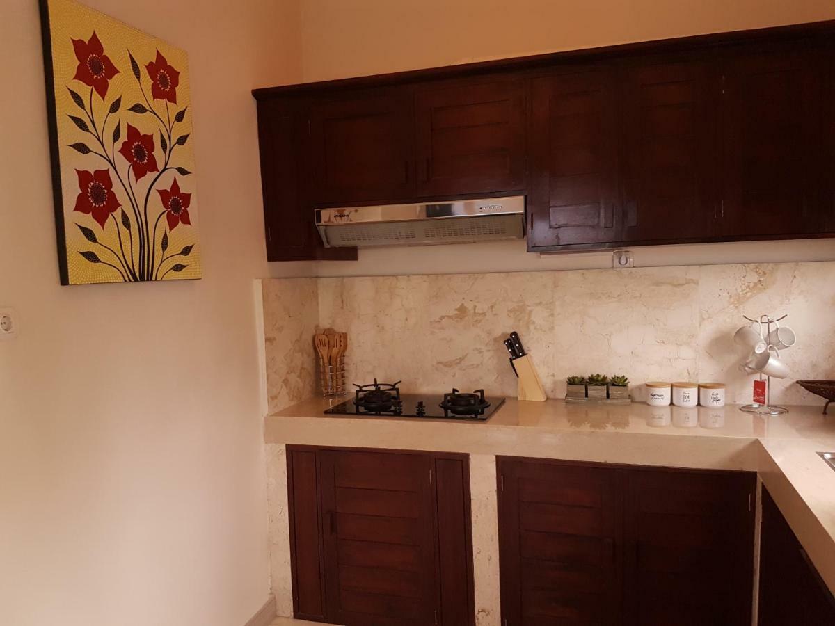AirsatangMedewi Manor公寓式酒店 外观 照片